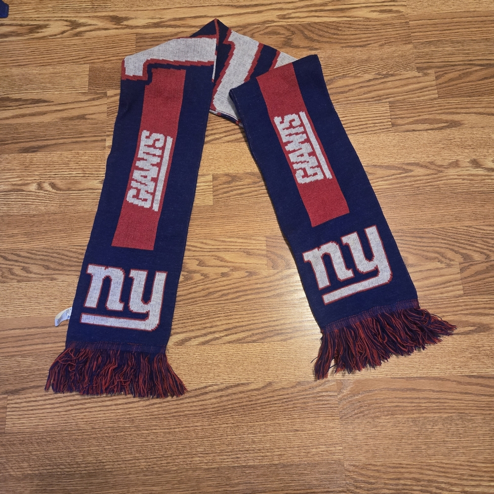 Forever Collectibles Blue And Red Scarf View 4